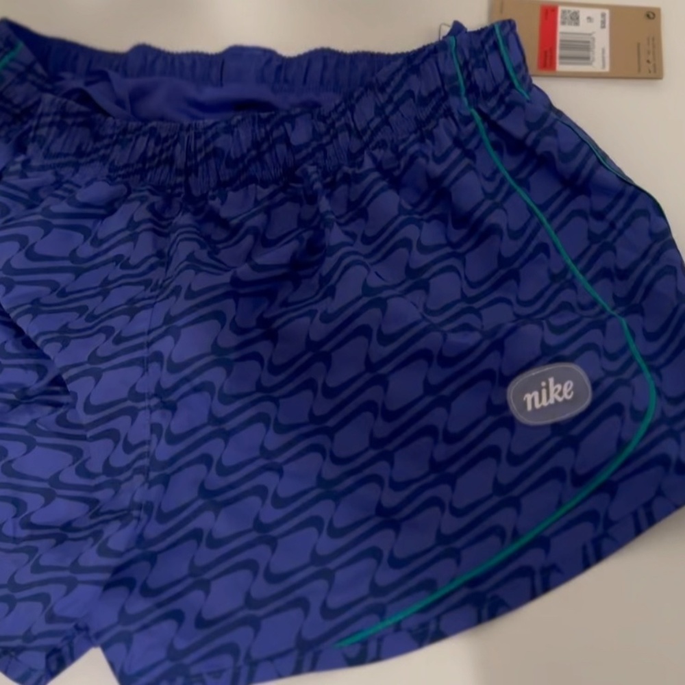 Nike running shorts women L
